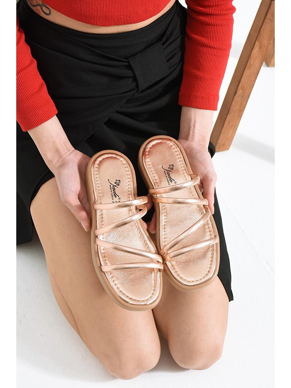 Pembe Özel Tasarım Bantlı Rahat Taban Kadın Terlik 020-7515-23-3