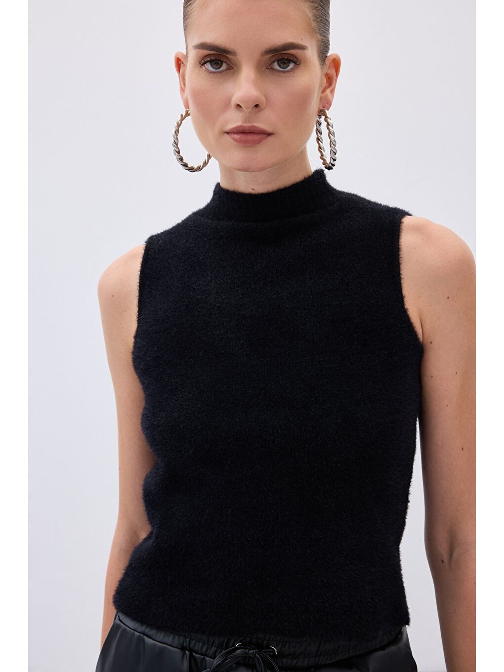 Sıfır Kol Sakallı Triko Bluz - Siyah-6