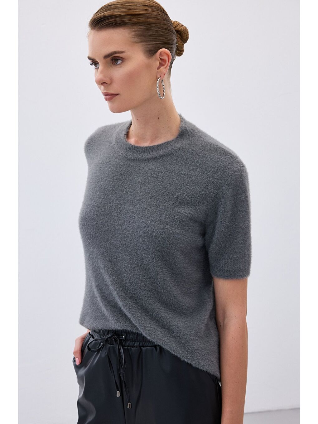 Sakallı Kısa Kol Triko - Antrasit-5