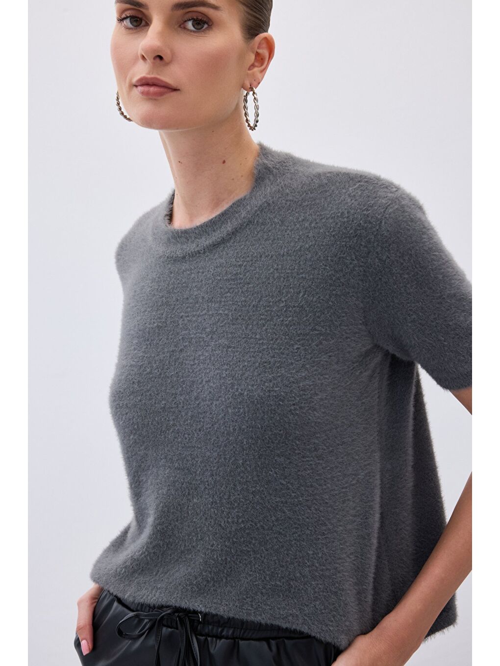 Sakallı Kısa Kol Triko - Antrasit-6