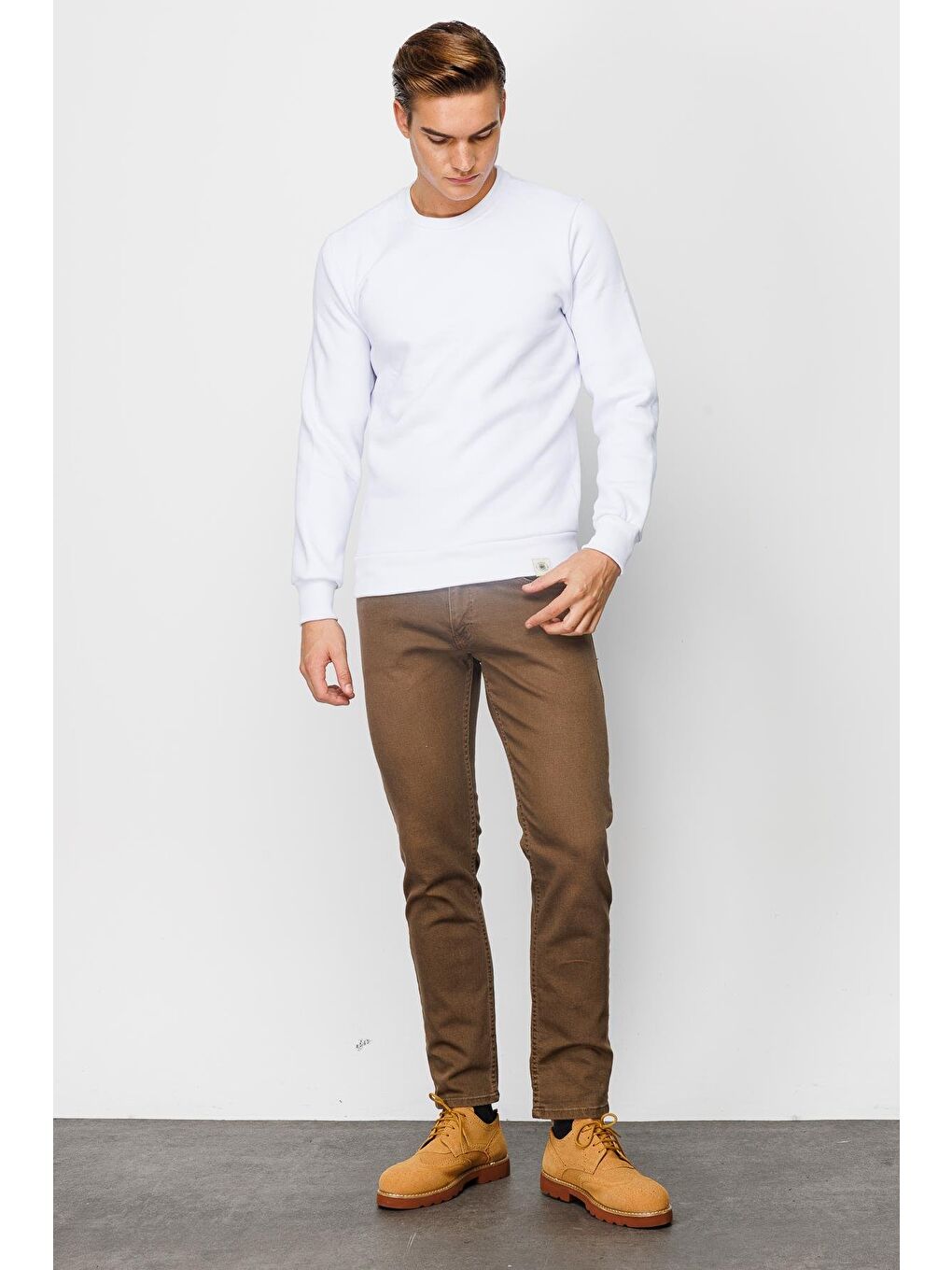 Erkek Beyaz Bisiklet Yaka Sweatshirt-4