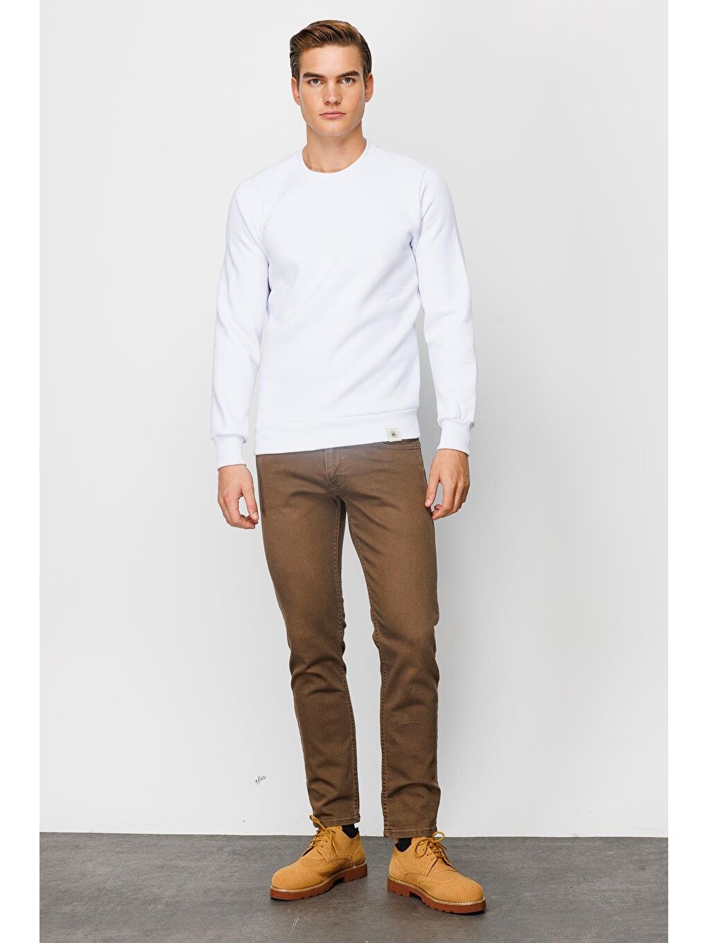 Erkek Beyaz Bisiklet Yaka Sweatshirt-5