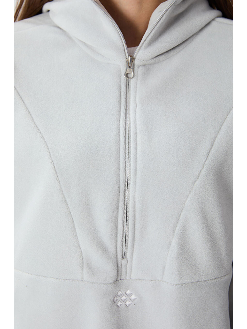 Bej Taş Kalın Yumuşak Dokulu Kapüşonlu Oversize Nakışlı Polar Kadın Sweatshirt  97286-1