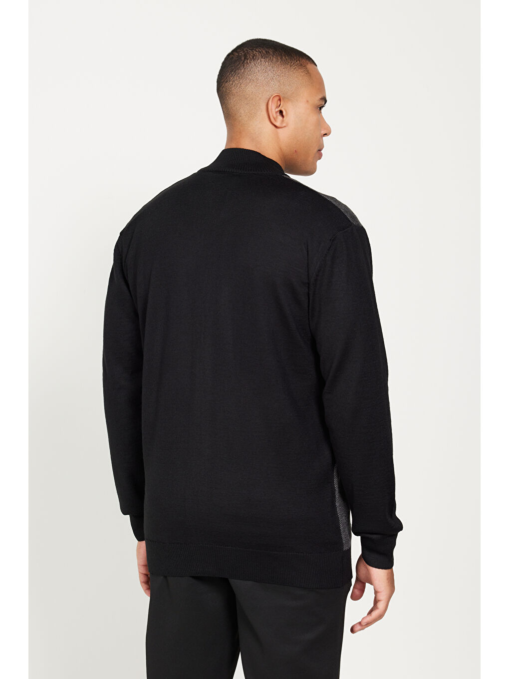 Erkek Siyah-Gri Melanj Standart Fit Normal Kesim Dik Yaka Triko Hırka-5