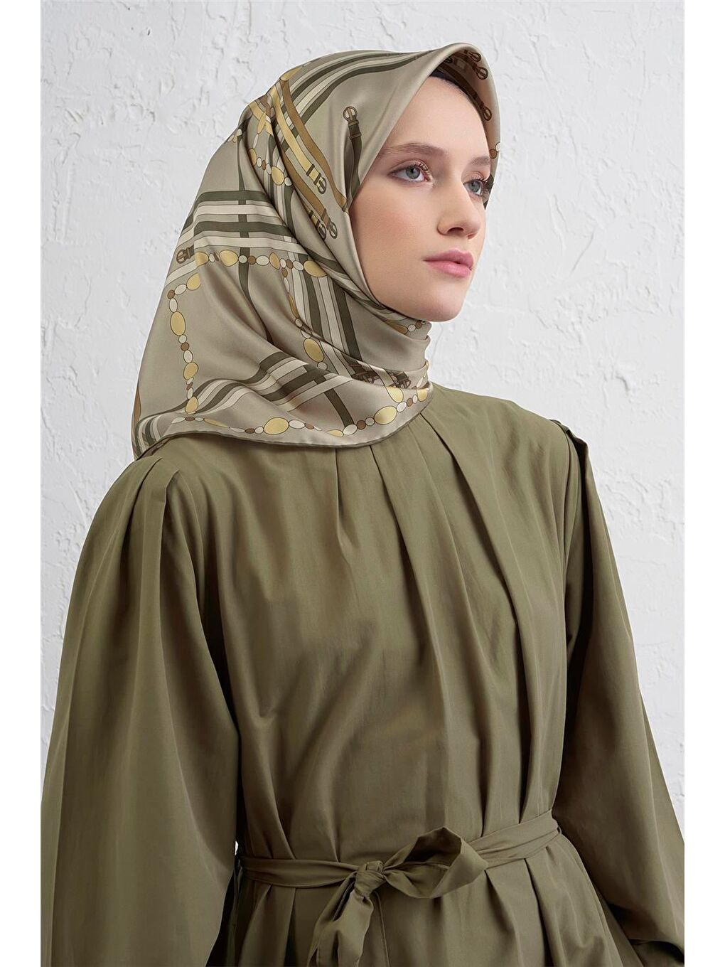 Yeşil Saf İpek Sura Eşarp 9407D 32-1