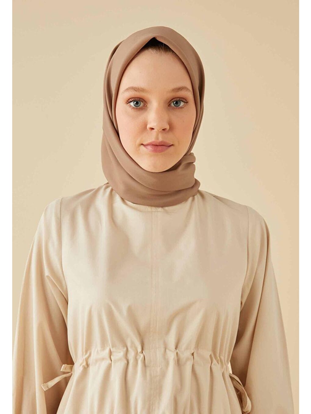 Gri Pamuk İpek Eşarp Fındık Kabuğu-2