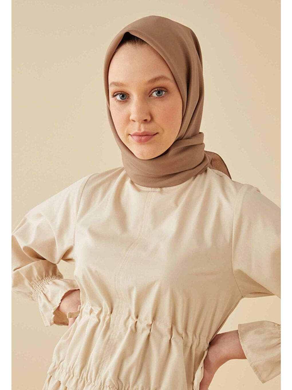 Gri Pamuk İpek Eşarp Fındık Kabuğu-3