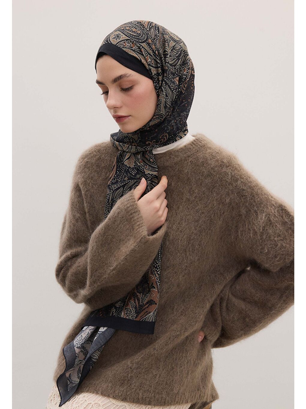 Elora Desen Şal Siyah-2