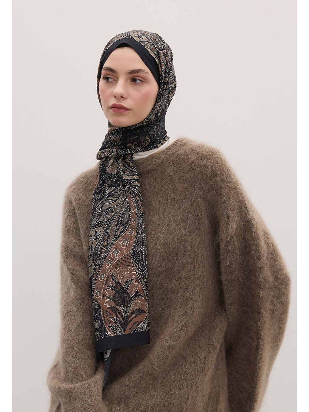 Elora Desen Şal Siyah-3