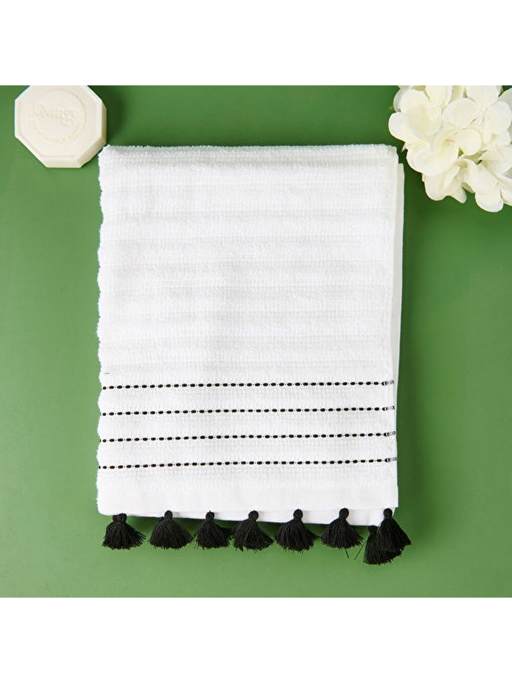 Soft Püsküllü Yüz Havlusu - Beyaz / Siyah - 50x90 cm