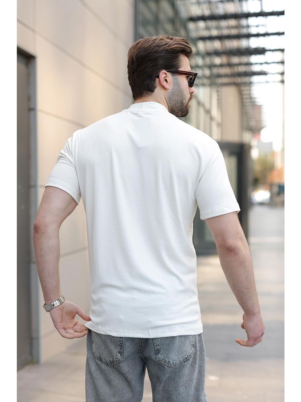 Ekru Bisiklet Yaka Basic Erkek T-Shirt E7113-3