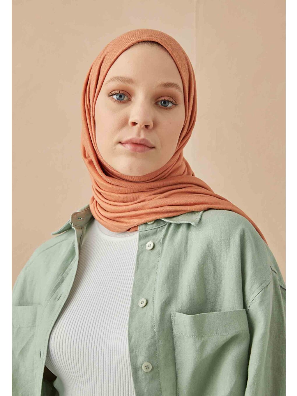 Turuncu Penye Şal Badem