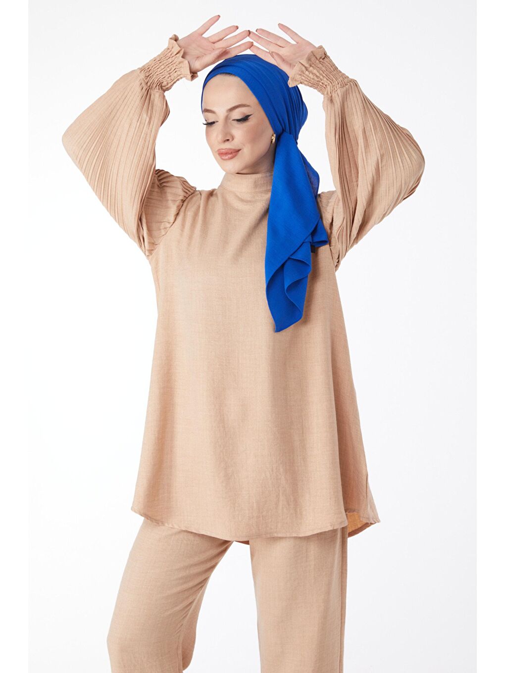 Hakim Yaka Kadın Bej Plise Kollu İkili Takım - 24574-2