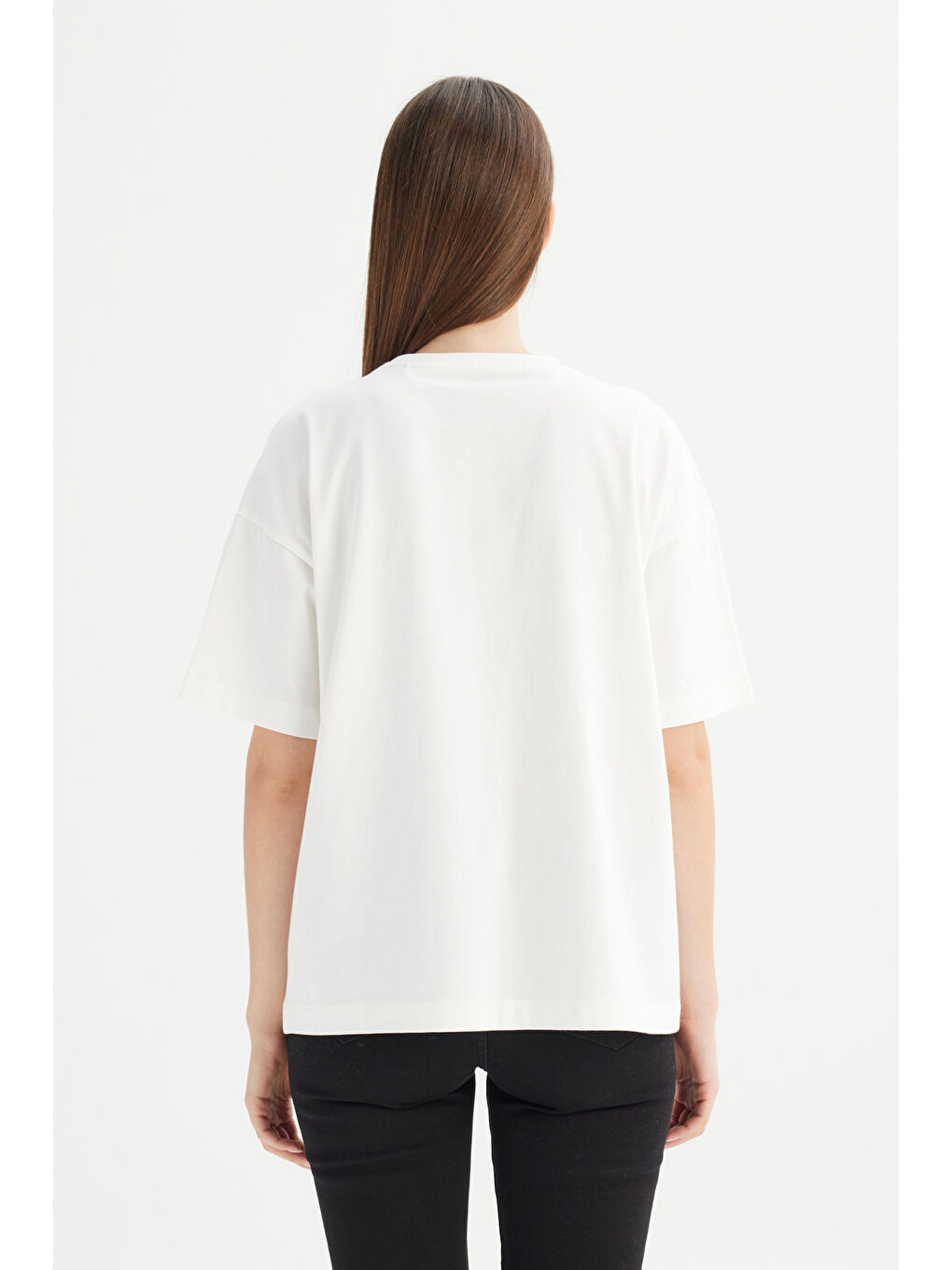 %100 Pamuk Loose Fit Rahat Kesim Bisiklet Yaka Baskılı Kırık Beyaz Tişört-5