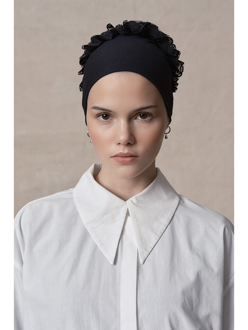 Topuzlu Bone Aksesuar Siyah-1