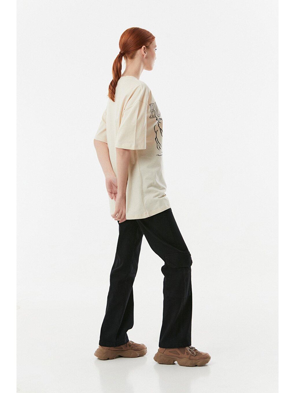 Bej Butterfly Baskılı Oversize Tişört-3