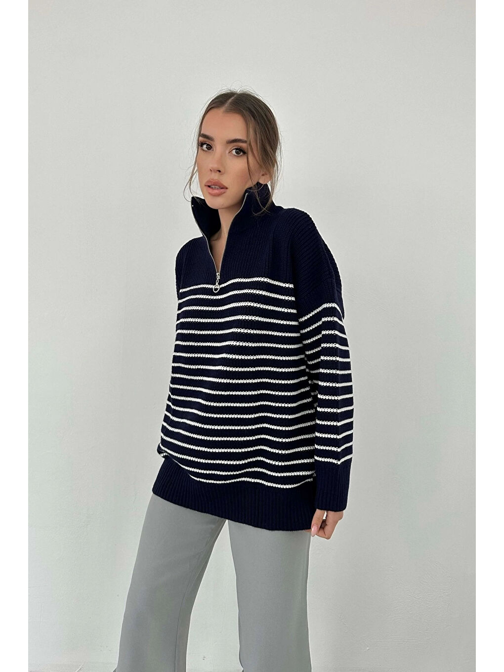 Lacivert Kadın Laci Fernuar Detay Çizgili Kazak 1014-3011-3
