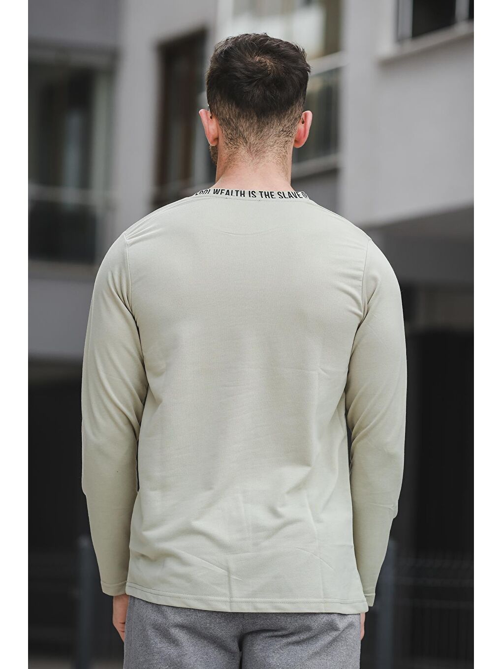 Yeşil Yakası Baskılı Slim Fit Likralı Sıfır Yaka Erkek Sweatshirt-3