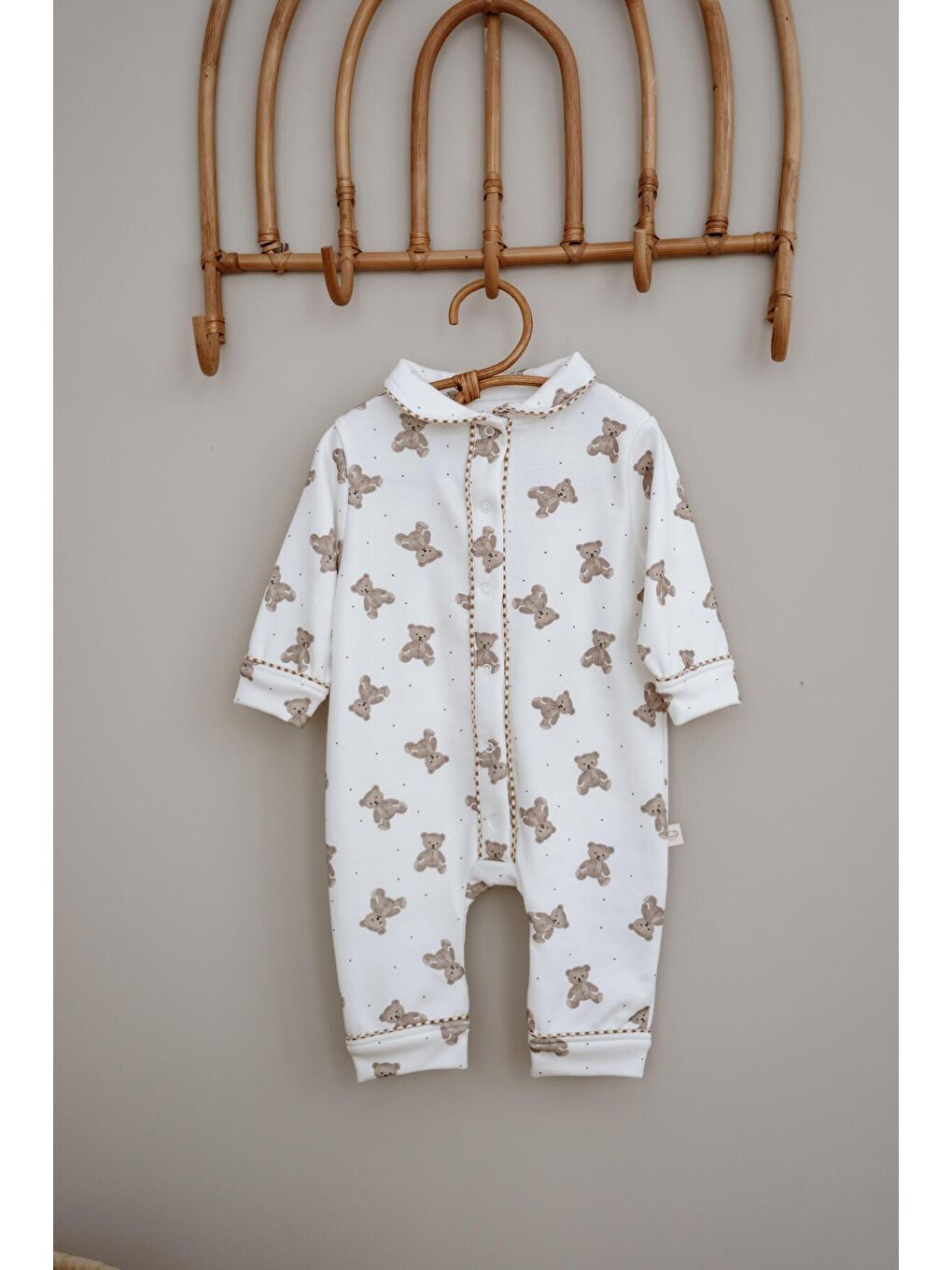 Ekru Ayıcık Baskılı Çıt Çıtlı Puffy Sleep Serisi Tulum