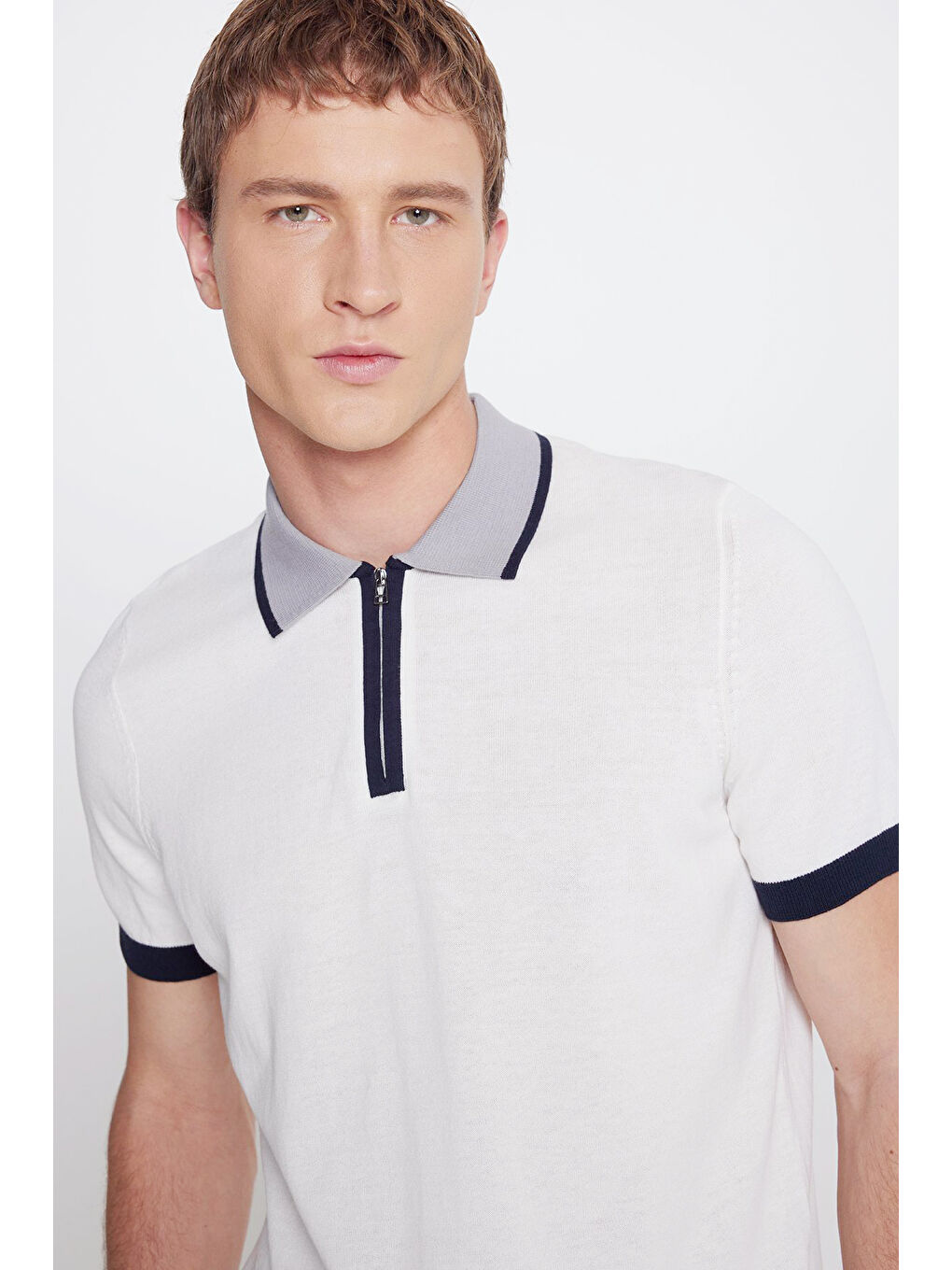 Erkek Ekru %100 Pamuk Standart Fit Normal Kesim Polo Yaka Triko Tişört-3