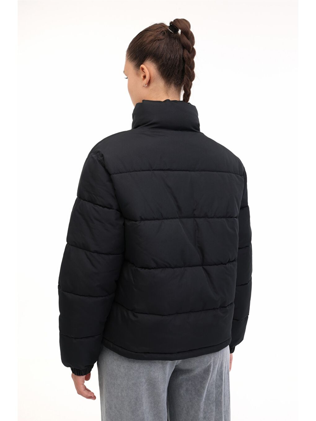 WL 2ELISA 5PR Siyah Kadın Kısa Kaban-1