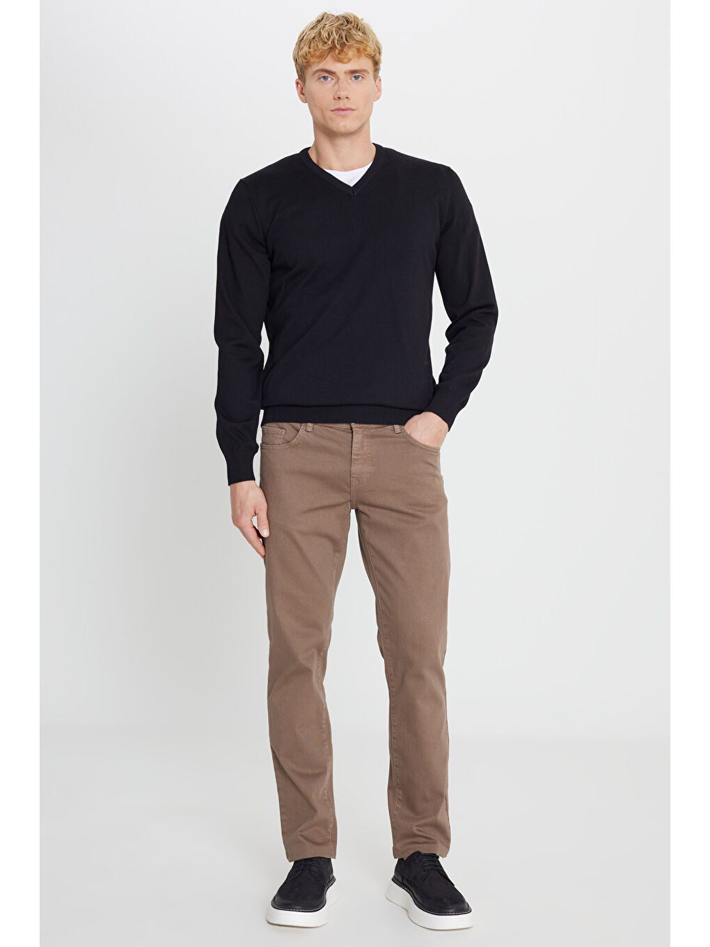 Erkek Siyah Pamuklu Standart Fit Normal Kesim V Yaka Triko Basic Kazak-1