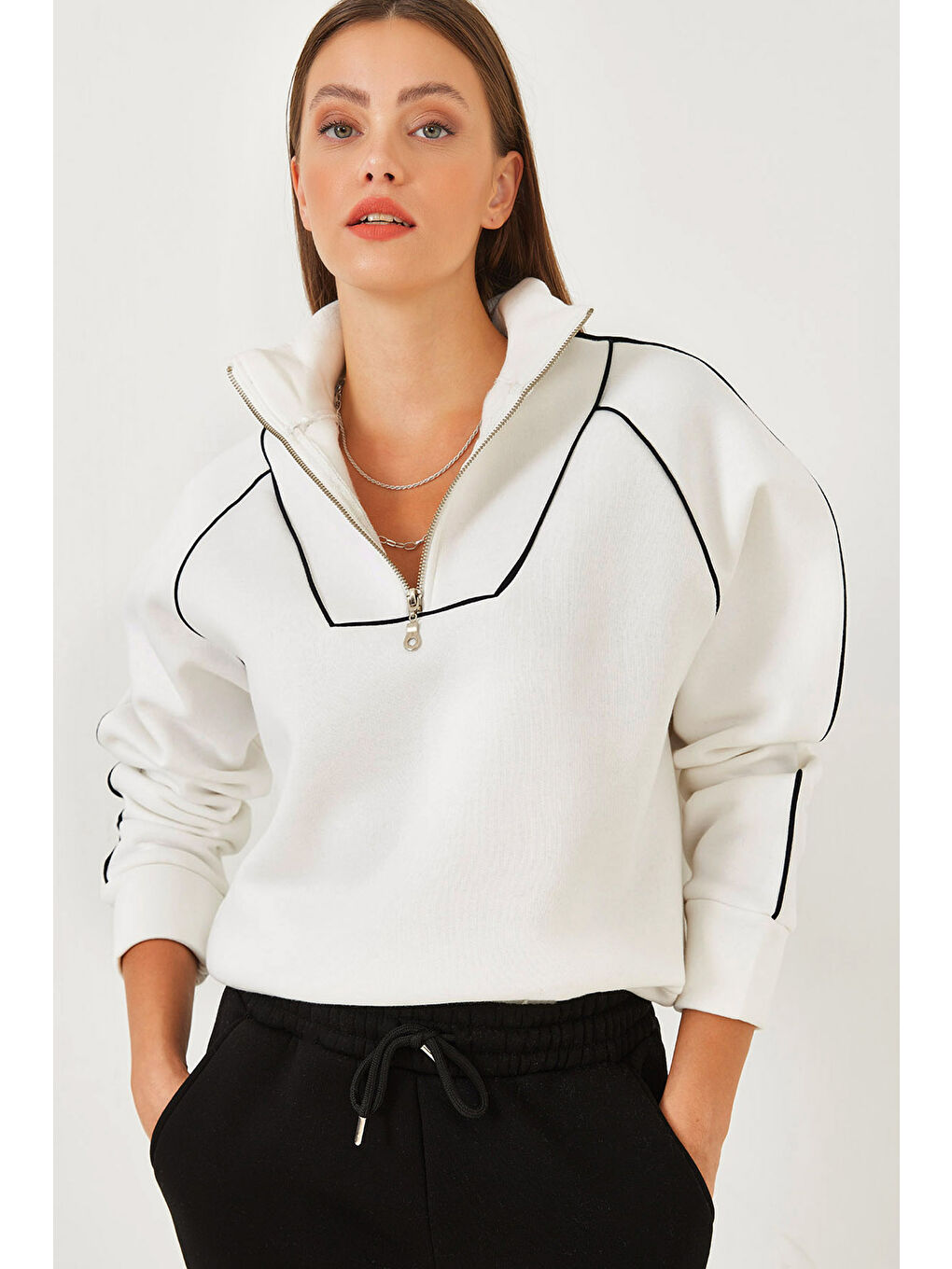 SHADE Beyaz Kadın Yarım Fermuarlı Oversize Sweatshirt