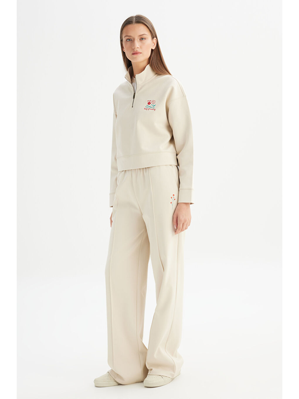 Regular Fit Normal Kesim Fermuar Yaka Detaylı Bej Sweatshirt-1