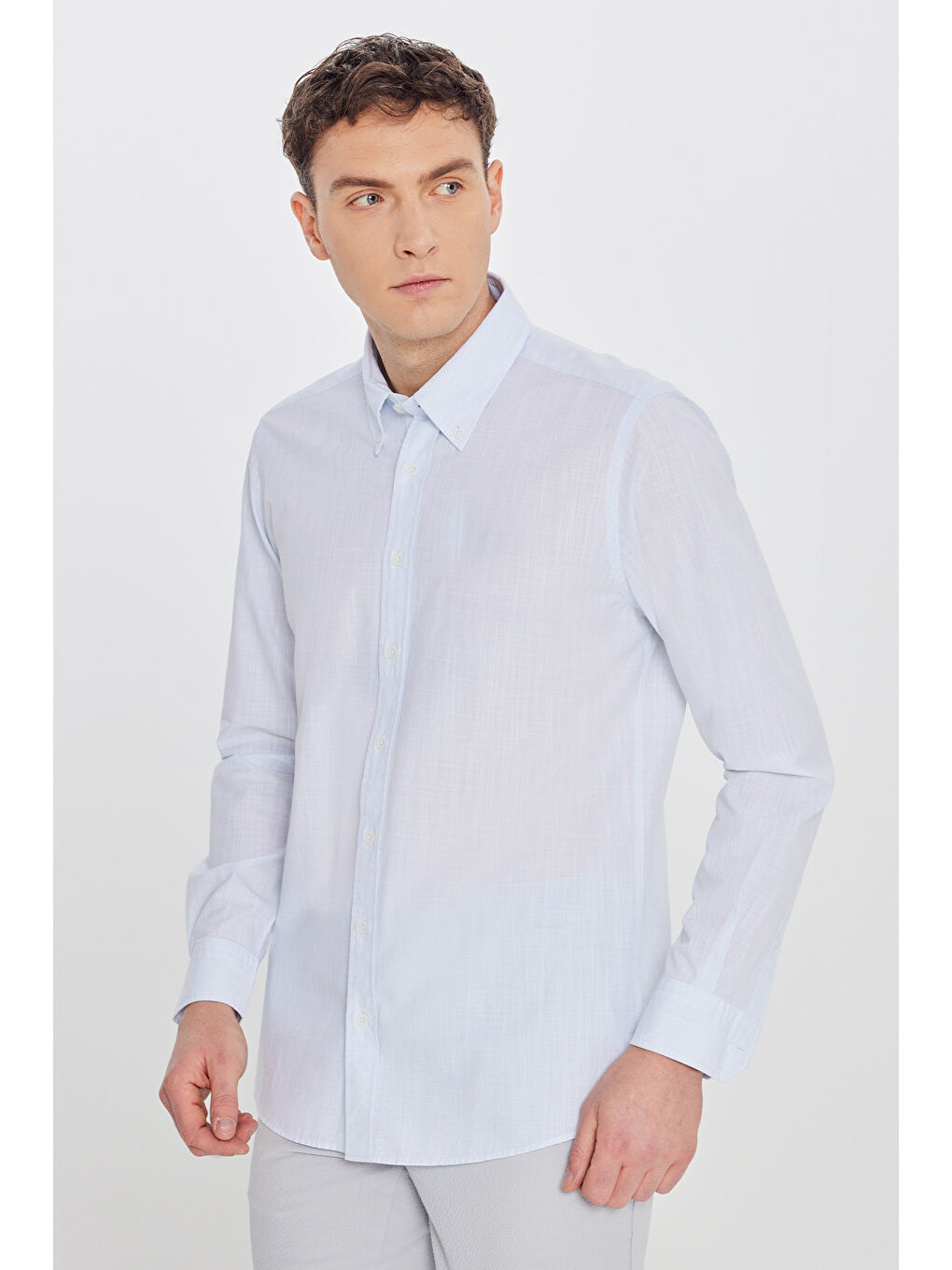 Erkek Mavi %100 Pamuk Slim Fit Dar Kesim Düğmeli Yaka Armürlü Flamlı Gömlek-2