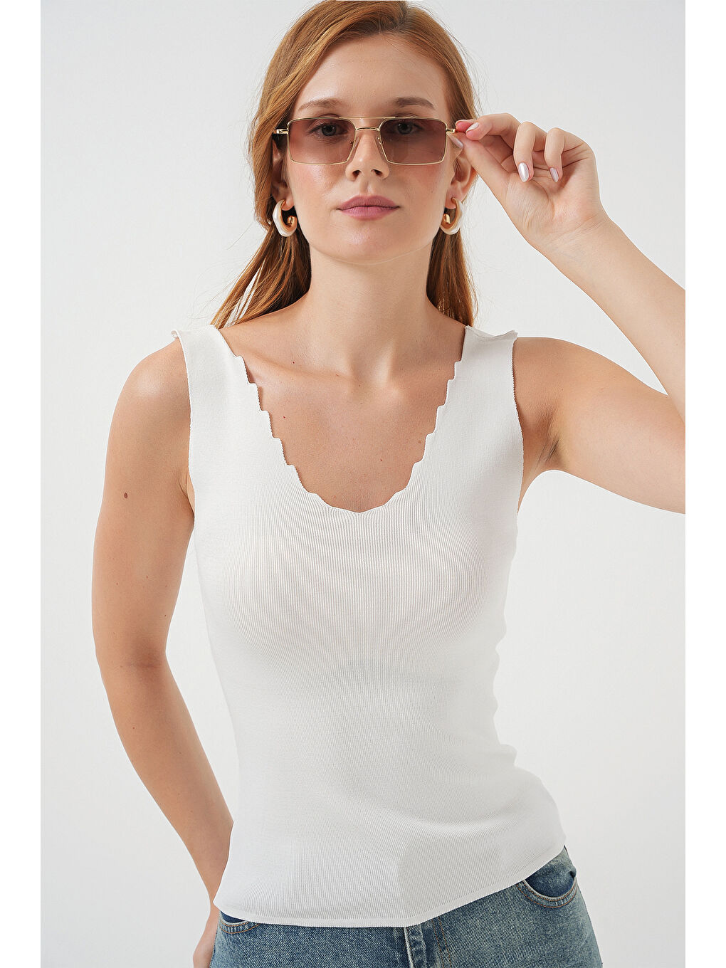 Kadın Zikzaklı V Yaka Bluz 15930 - Beyaz-2