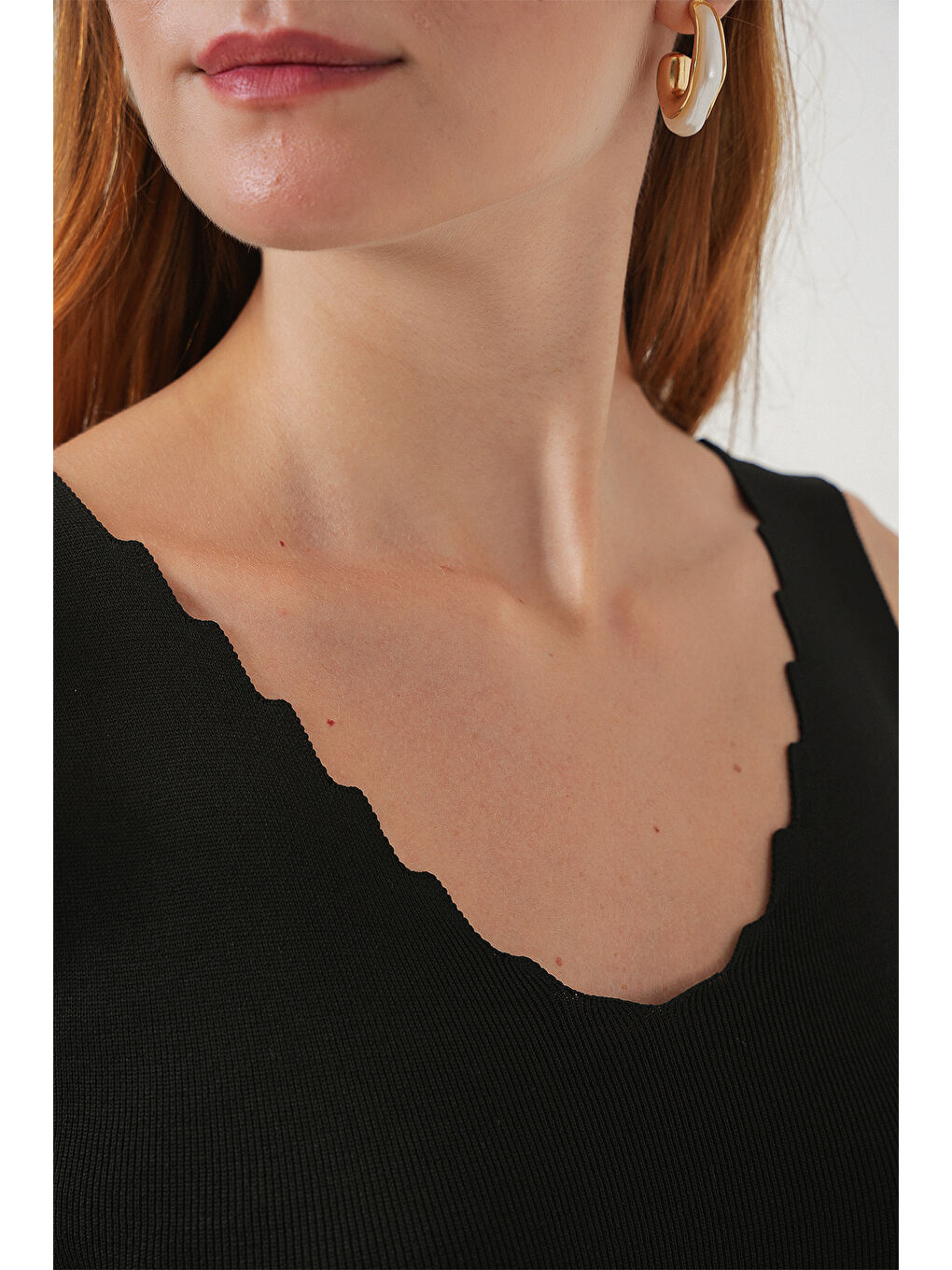 Kadın Zikzaklı V Yaka Bluz 15930 - Siyah-4