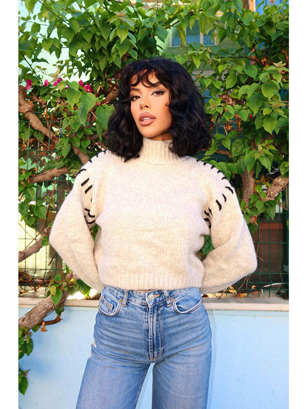 Ekru Omzu Dikiş Detaylı Boğazlı Triko Kazak A-081-3