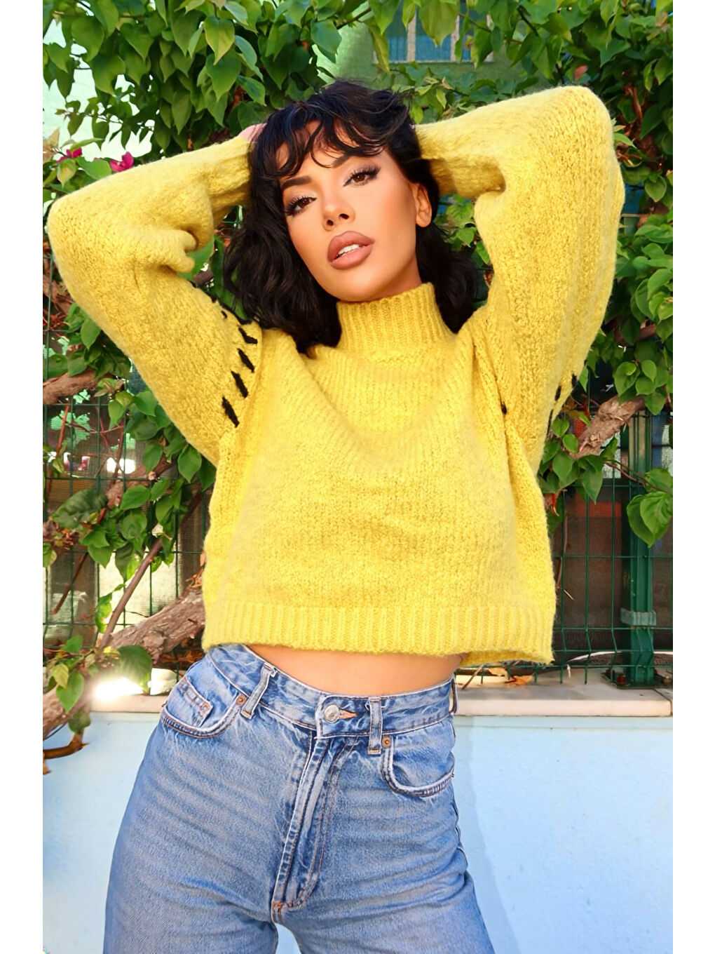 Sarı Omzu Dikiş Detaylı Boğazlı Triko Kazak A-081-2