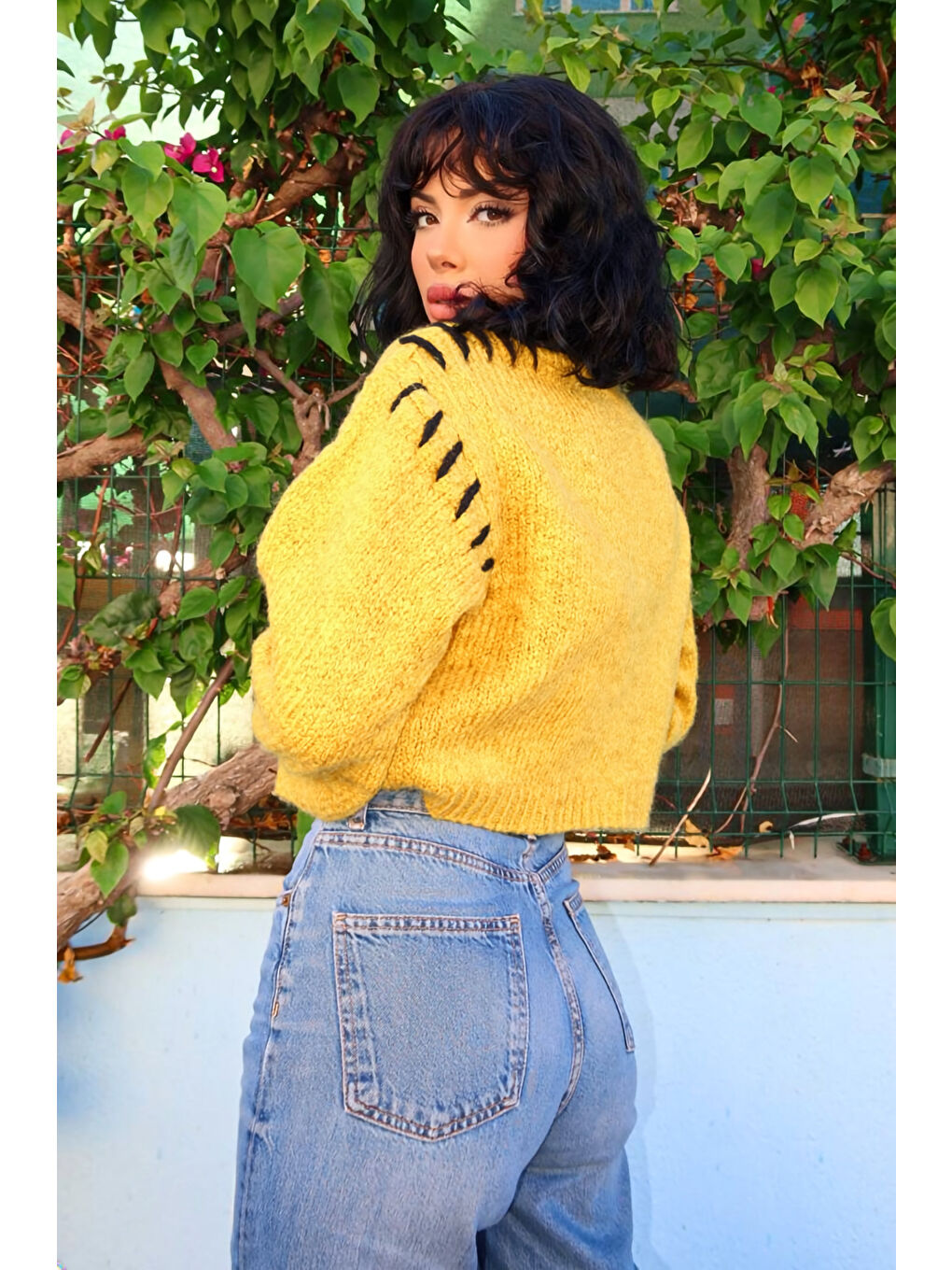 Sarı Omzu Dikiş Detaylı Boğazlı Triko Kazak A-081-3