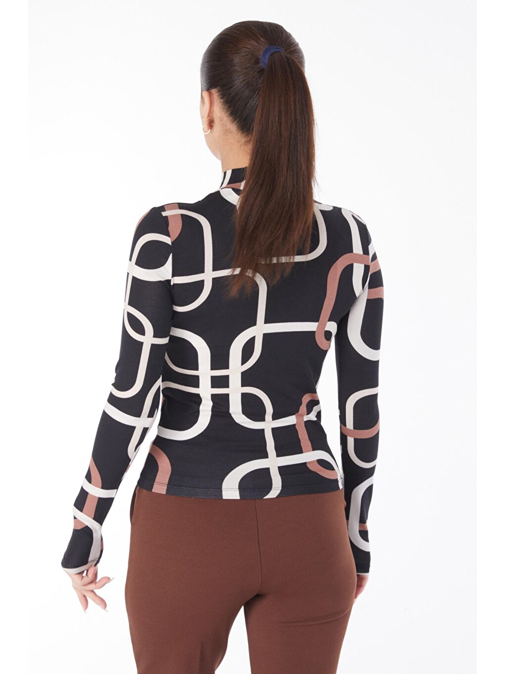 Yarım Balıkçı Yaka Kadın Siyah Desenli Bluz - 24695-4