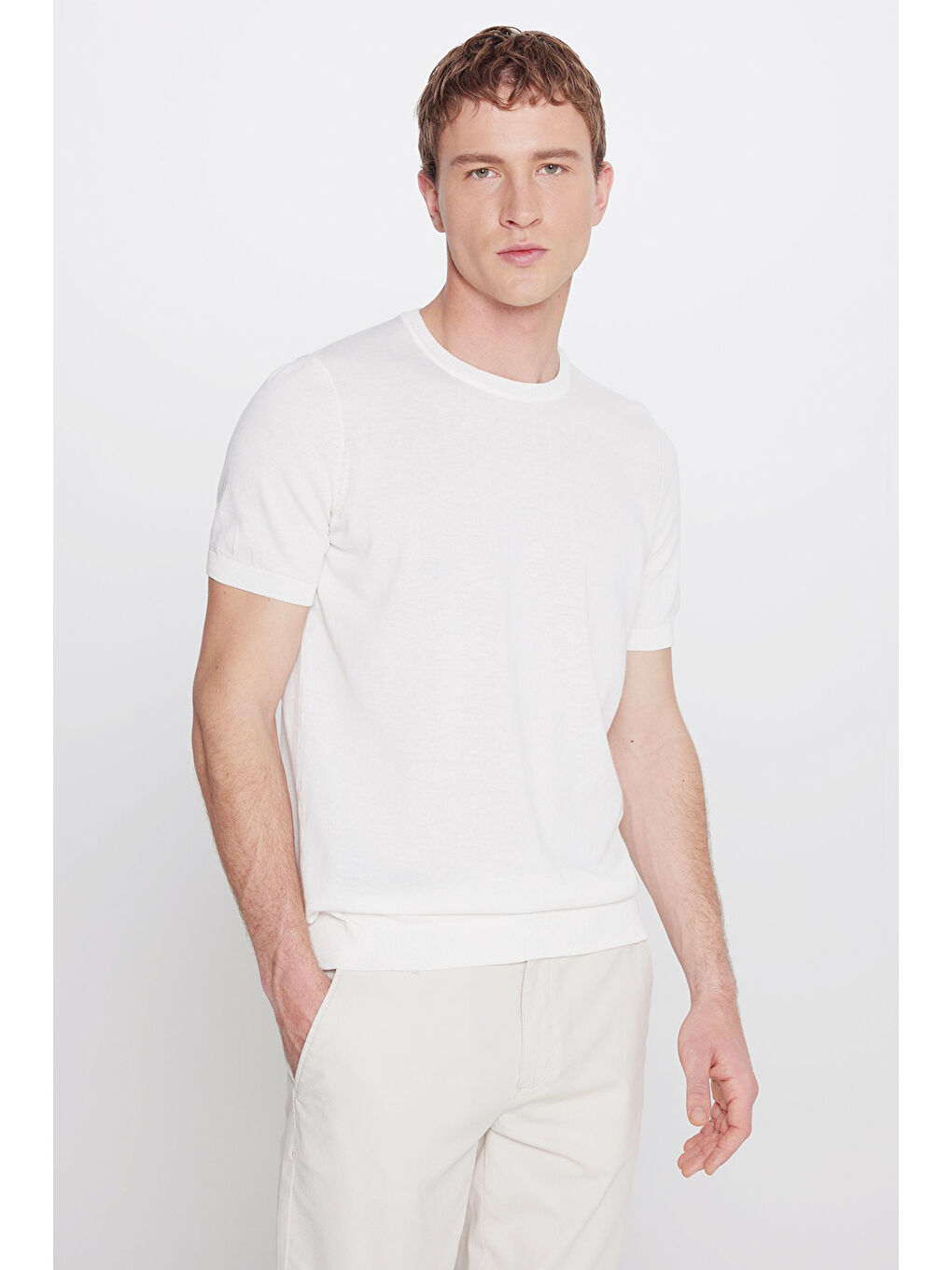 Erkek Ekru %100 Pamuk Standart Fit Bisiklet Yaka Triko Tişört