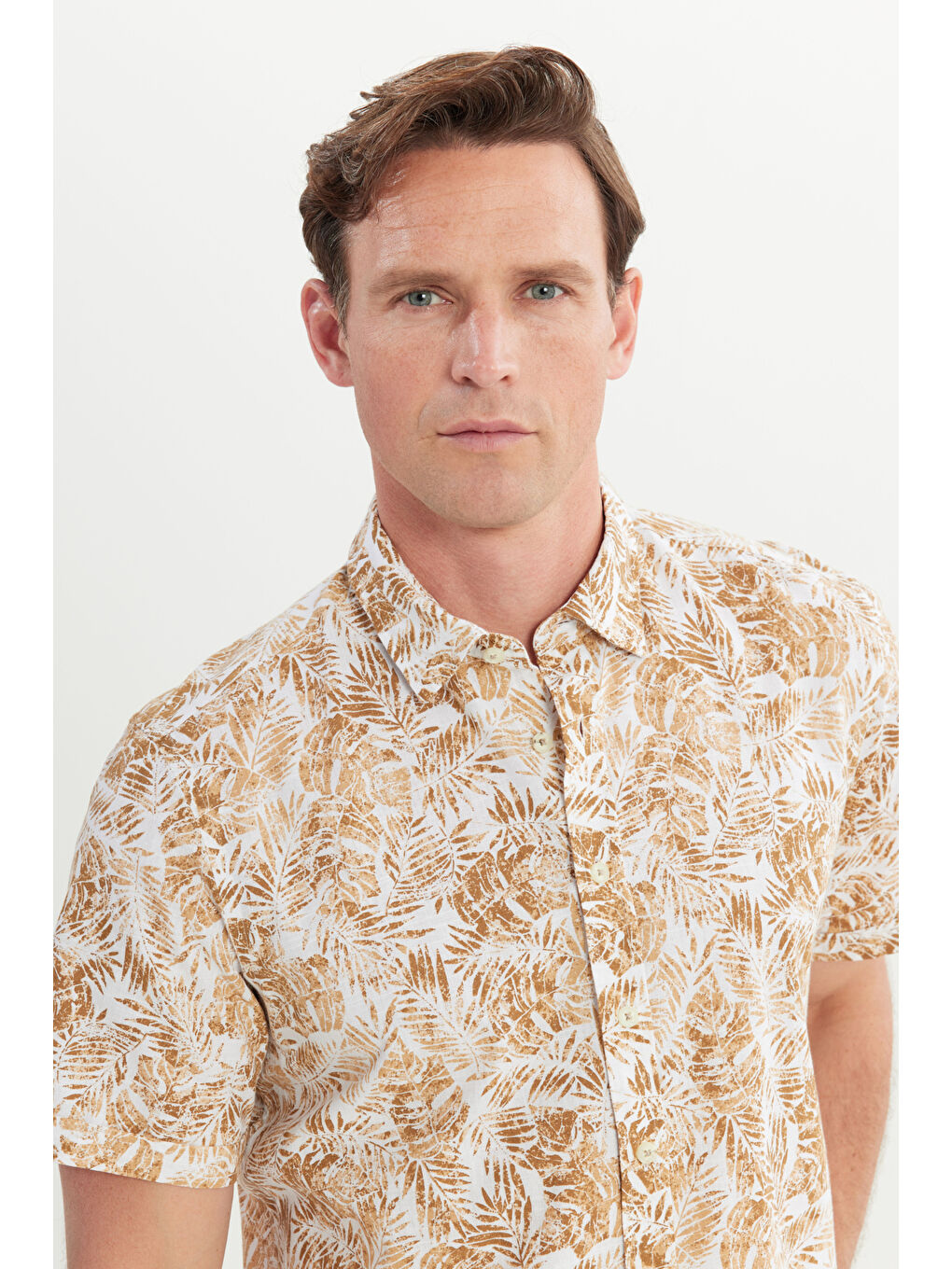 Erkek Beyaz-Kahve Slim Fit Dar Kesim Gizli Düğmeli Yaka %100 Pamuk Baskılı Gömlek-3