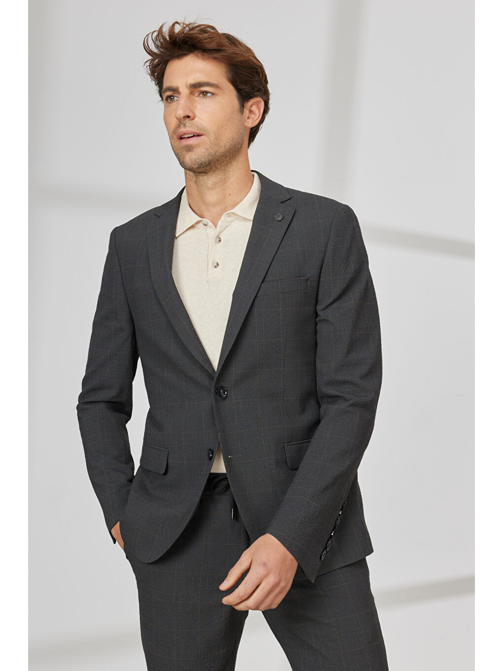 Erkek Antrasit-Kahverengi Slim Fit Dar Kesim Mono Yaka Gofre Desenli Takım Elbise