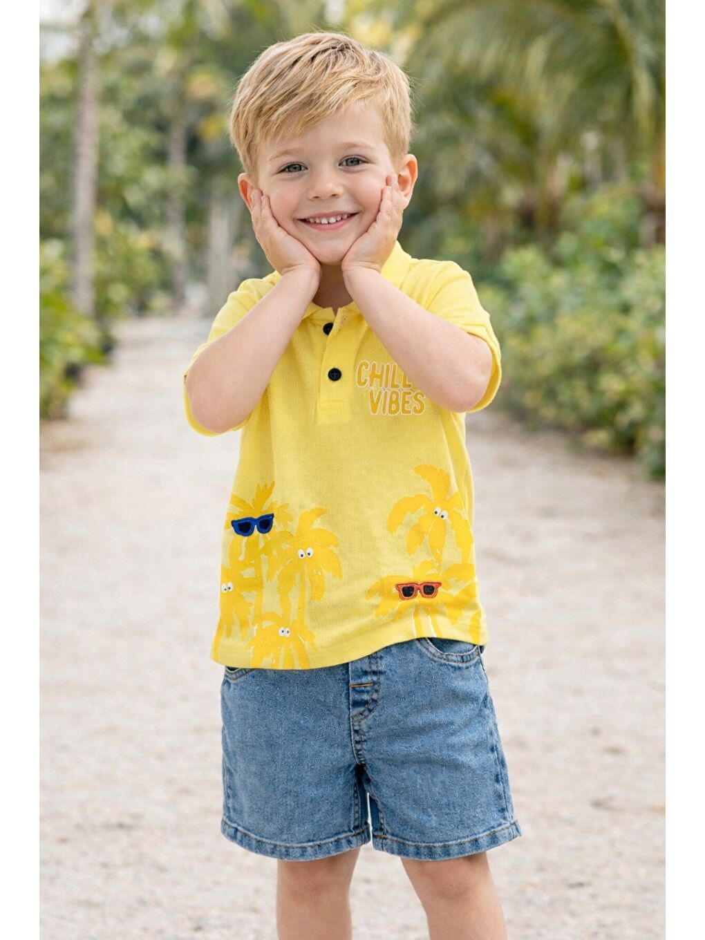 Sarı Tarz Lakos Palmiye Desenli Belden Ayarlanabilir Kısa Kollu Şortlu 2'li Takım Çocuk ve Bebek Giy-1