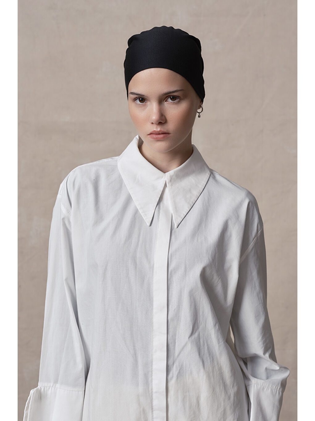 Siyah Dikişsiz Geniş Bone Aksesuar-2