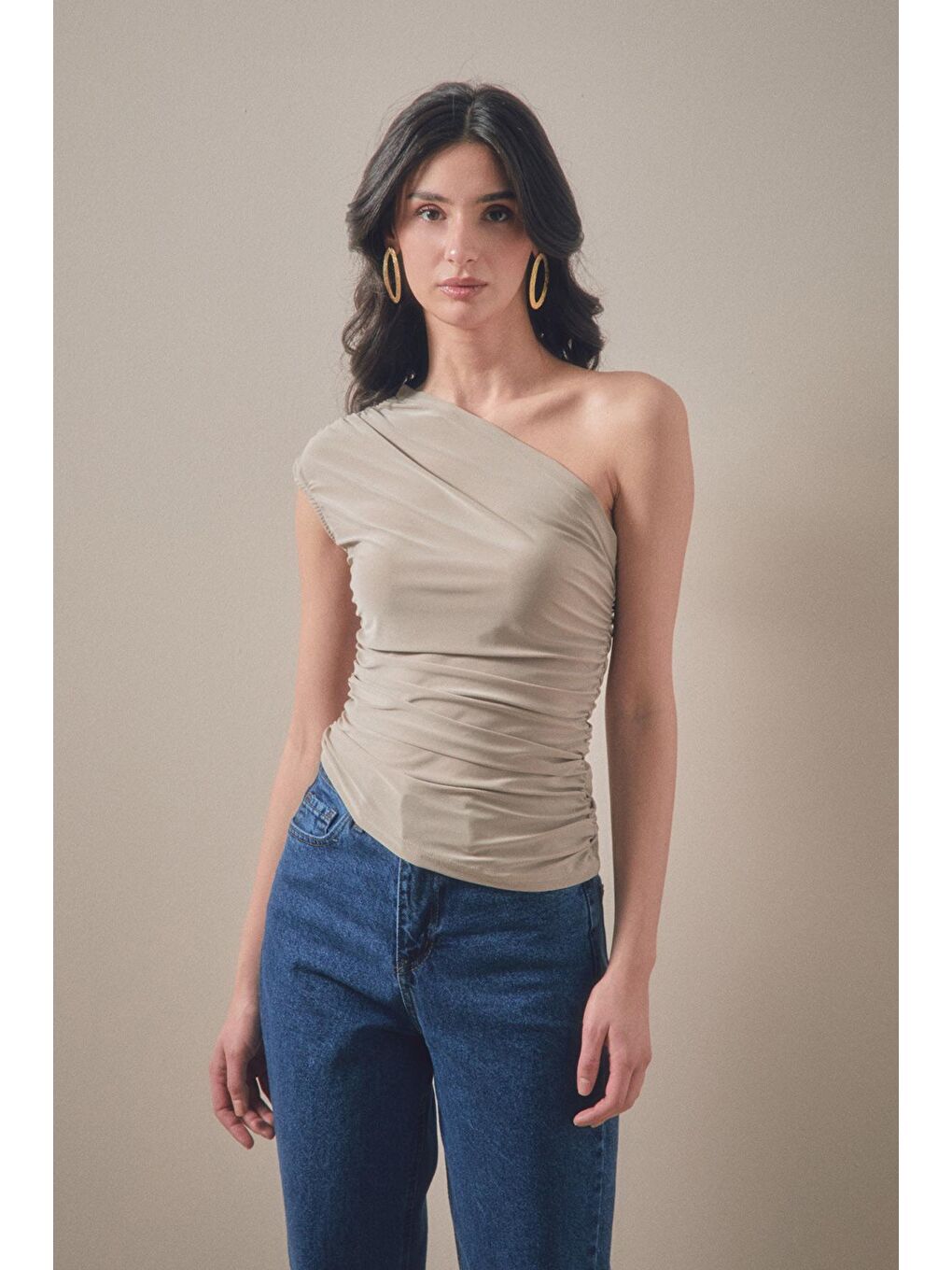 Bej Basic Yanları Büzgülü Bluz