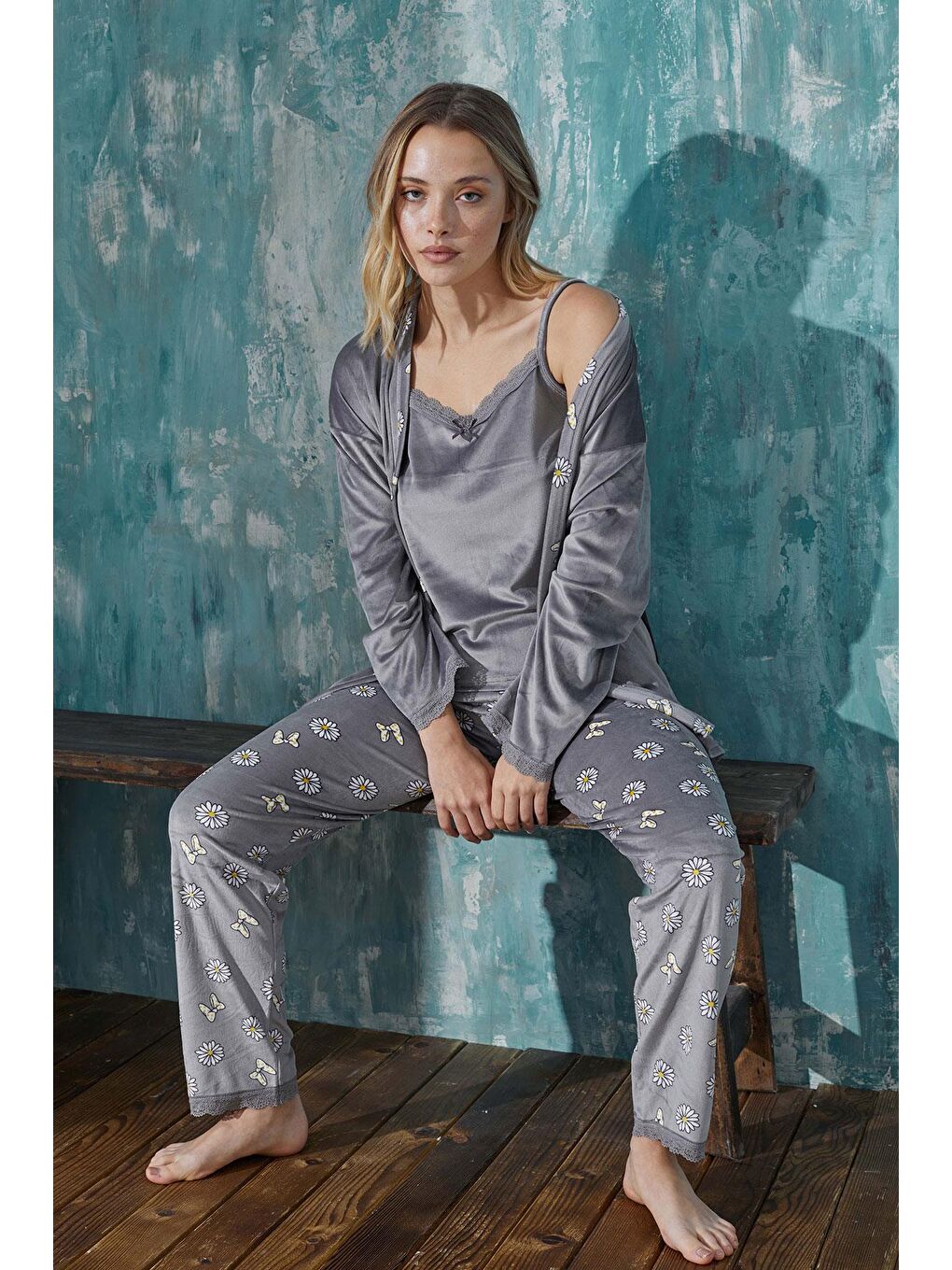 Gri Kadın Kadife Sabahlıklı Altı Uzun 3'lü Takım | 13451-38-1