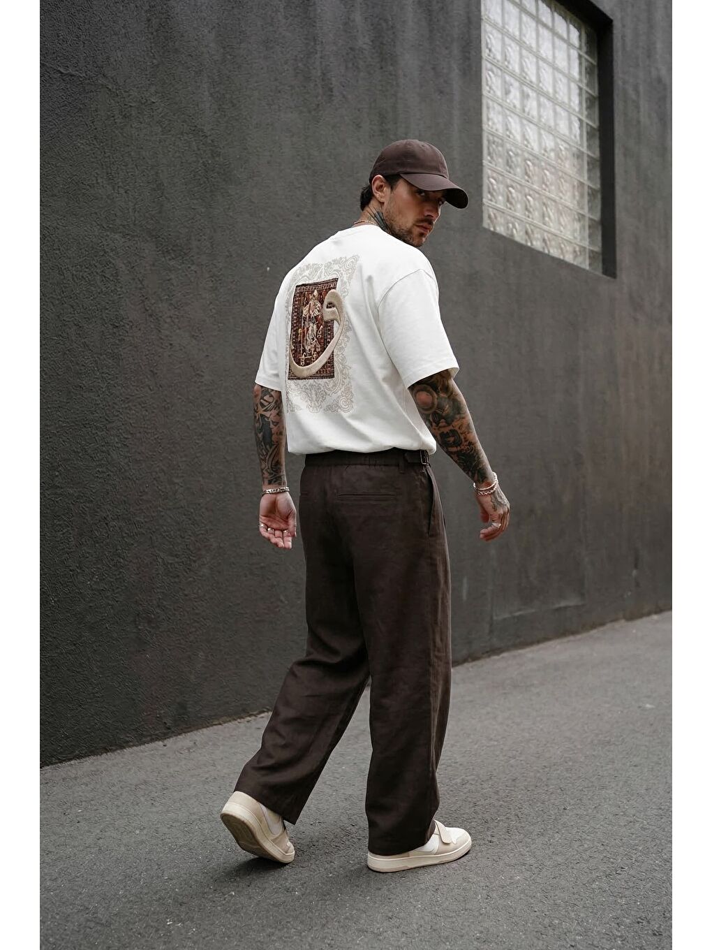 Erkek Baggy Fit Tokalı Kemer Detaylı Keten Pantolon Kahverengi-3