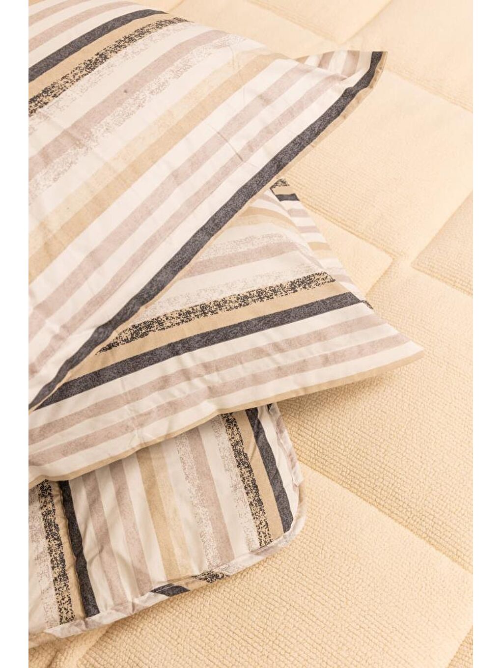 Ekru Sherpa Pelüş Tek Kişilik Lastikli Çarşaflı Comforter Set Krem-2