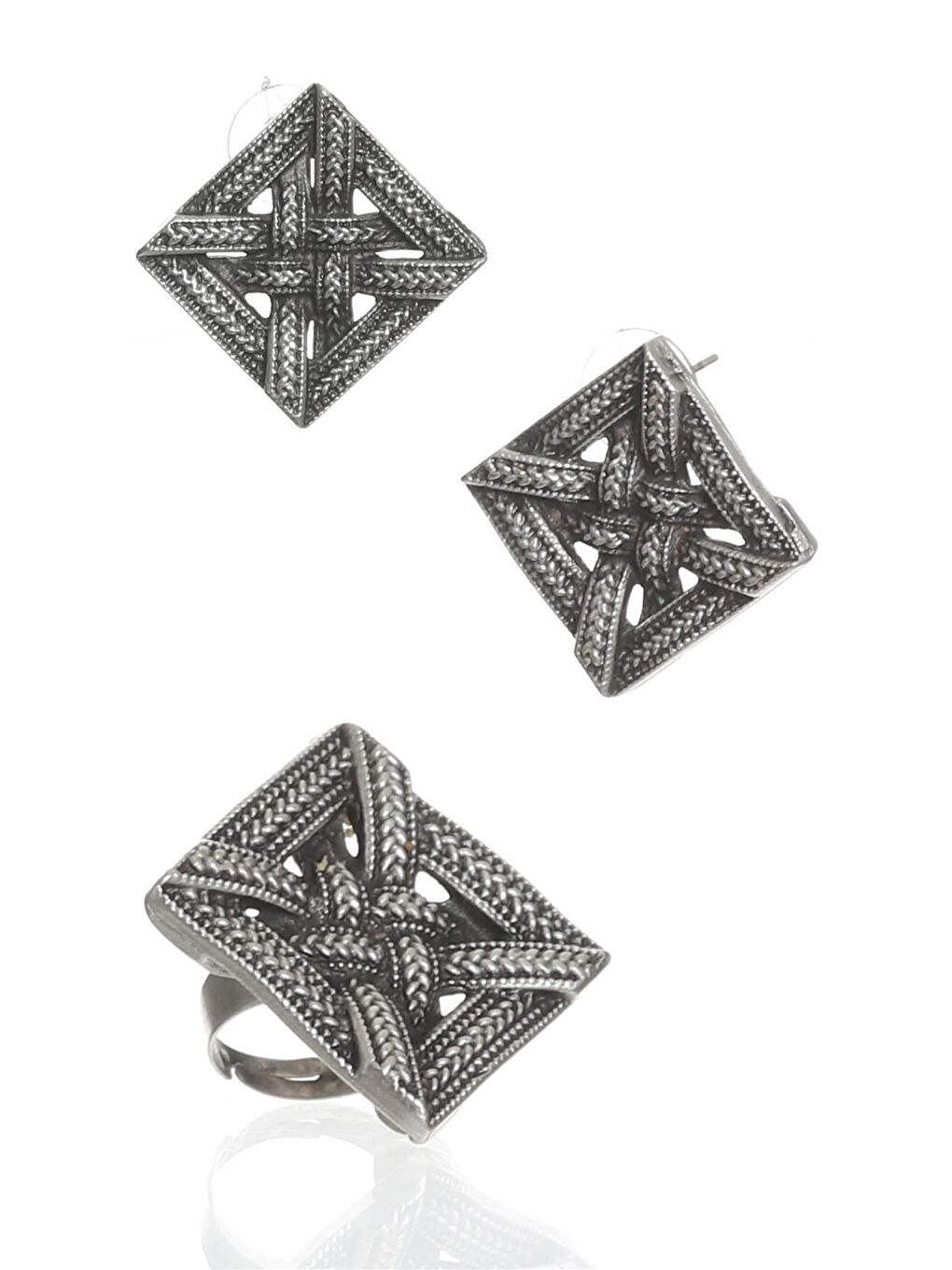 Gri Kadın Antik Gümüş Kaplama Çivili Model Örgü Dokulu Geometrik Küpe &Yüzük Set