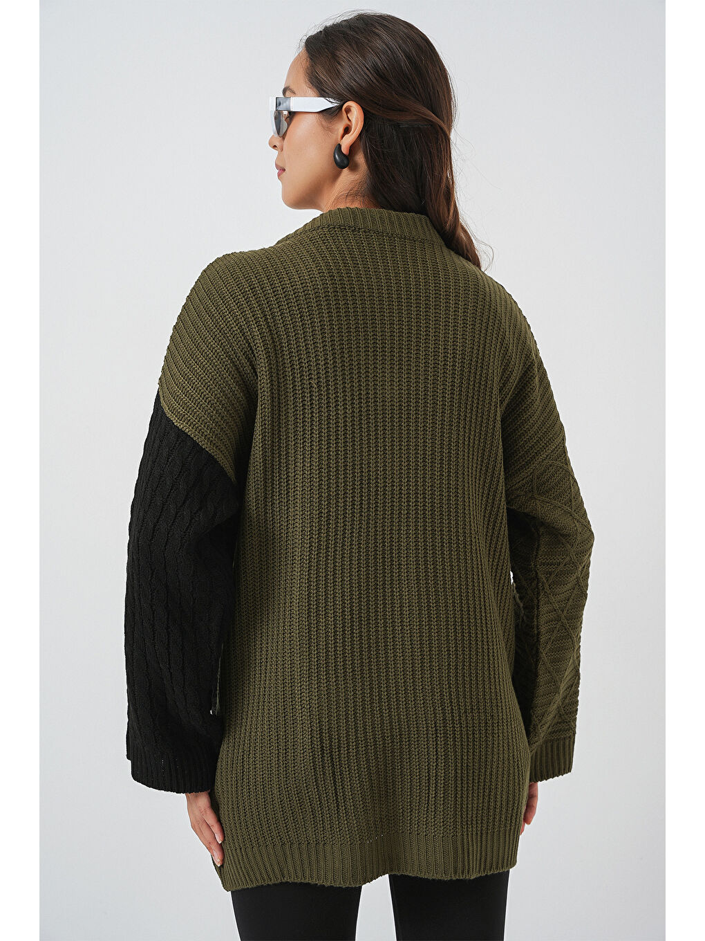 Kadın V Yaka Desenli Triko Kazak 15933 - Haki-6