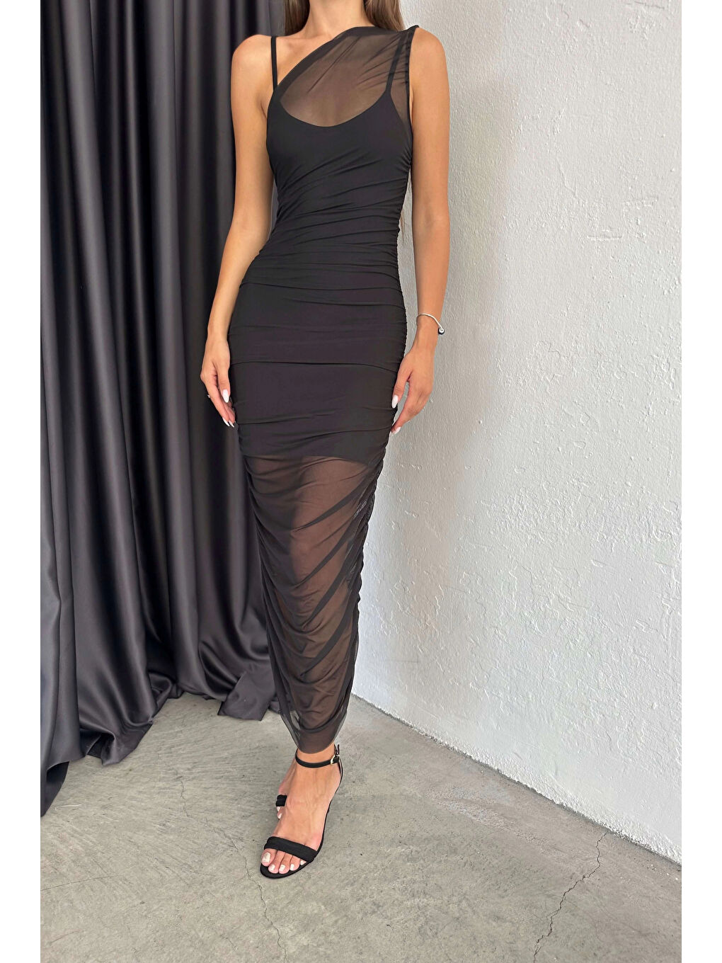 Kadın Siyah Tül Detay Uzun Elbise 1032-2003-6