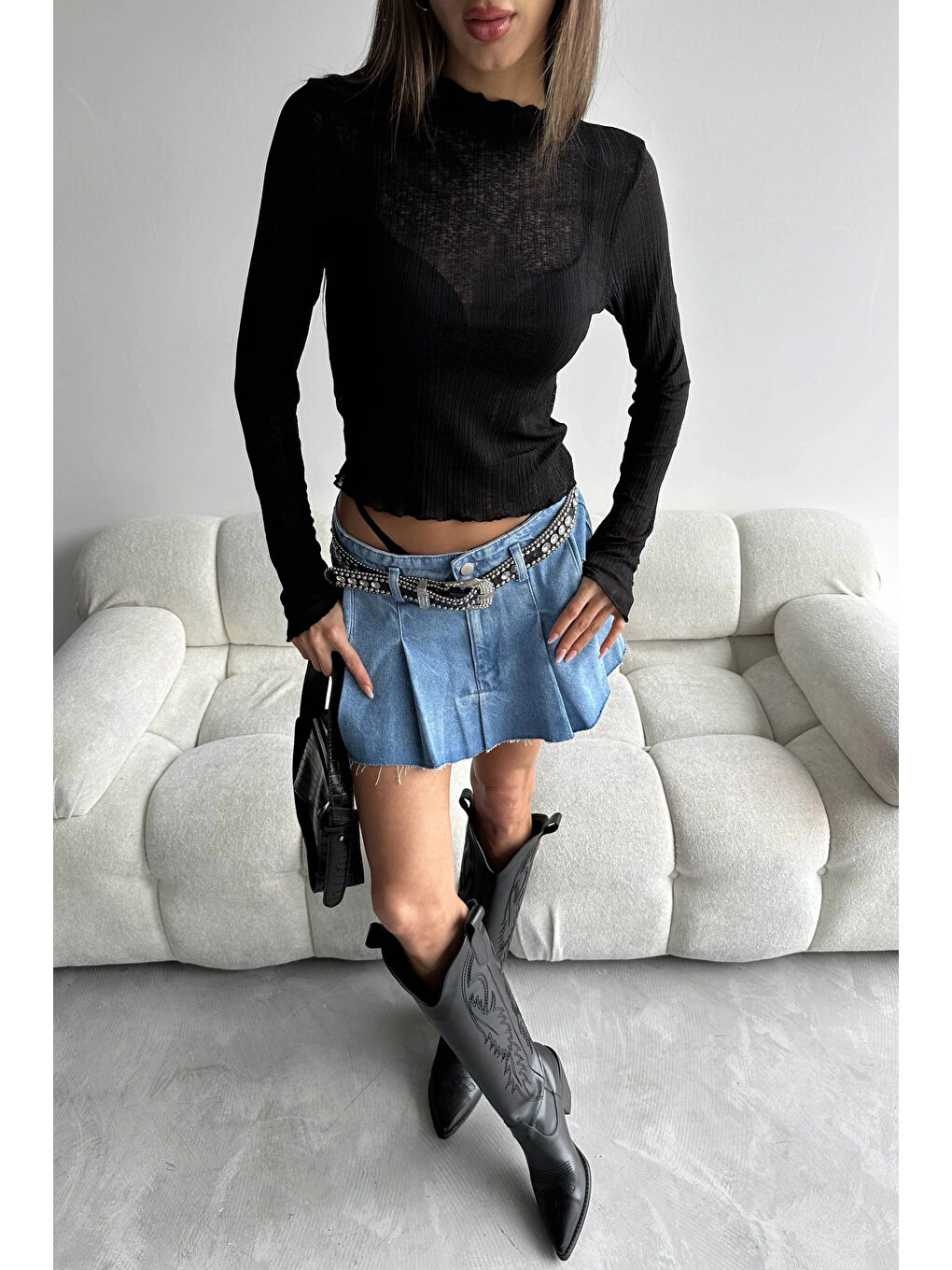 Kadın Siyah Uzun Kol Crop 1007-4627-2