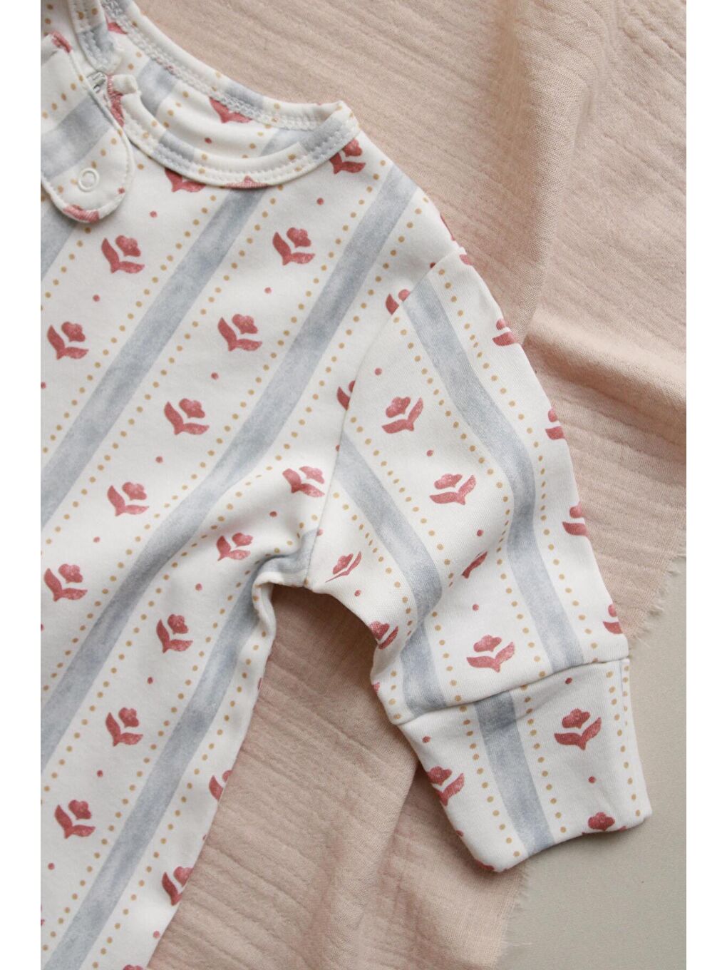 Ekru Çiçek Baby Fluff Serisi Fermuarlı Tulum-7