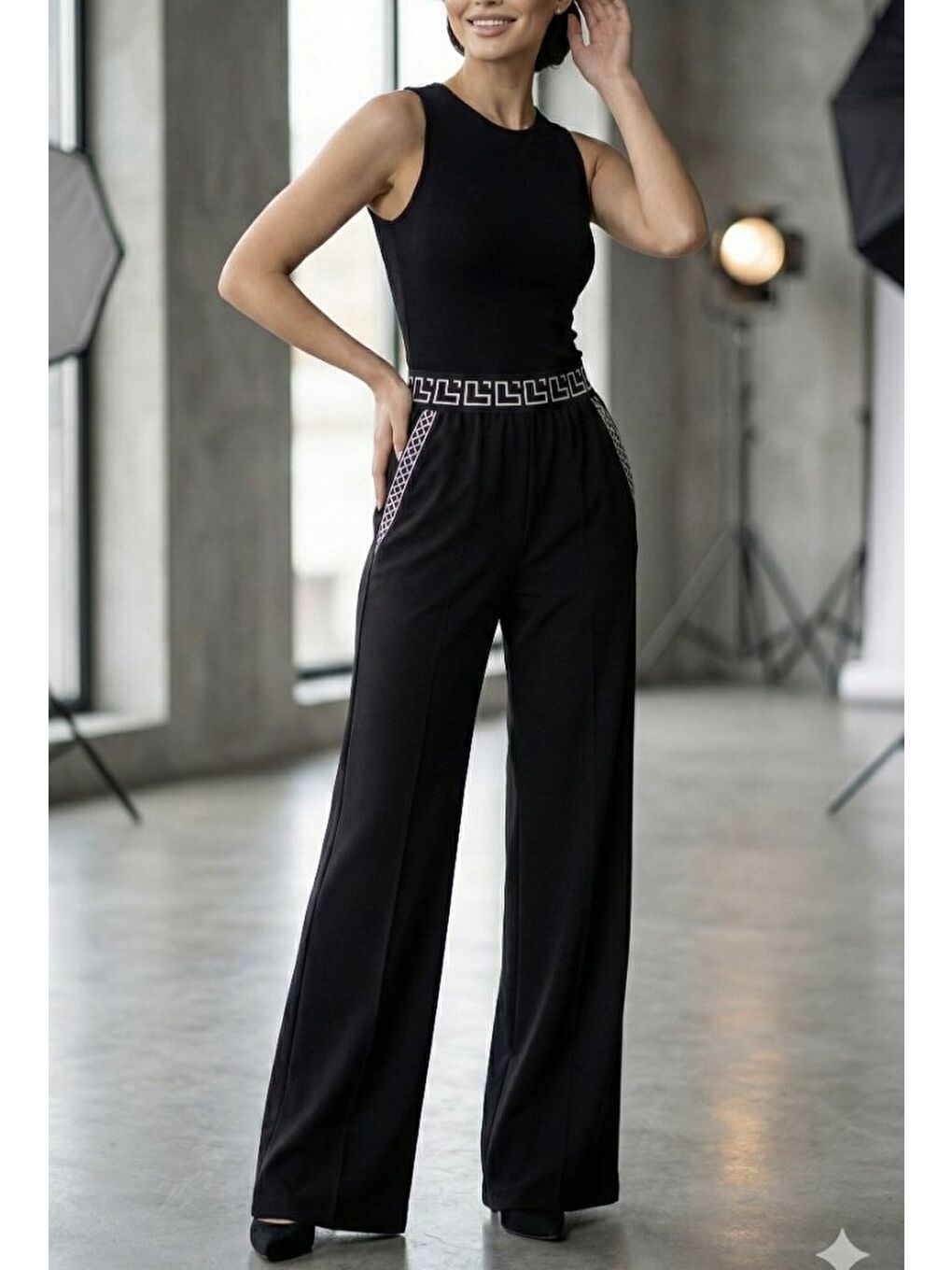 Siyah Kadın Yüksek Bel Beli Lastikli Genç Paçalı Ithal Krep Pantolon